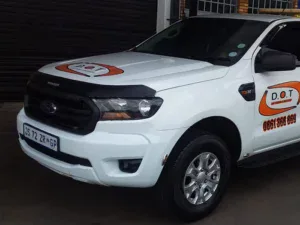 Shot of Dot Towing pick up vehicle